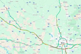 Na D1 před Brnem se vytvořila 50kilometrová kolona kamionů - Novinky