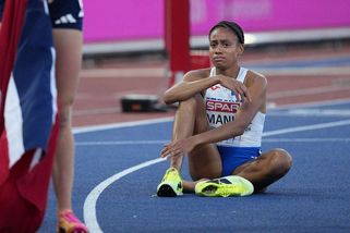 První dvoustovka byla až moc rychlá, litovala zklamaná Manuel čtvrtého místa | Livesport.cz