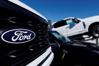 Ford znovu nabírá lidi, umělá inteligence při kontrole kvality zklamala - Novinky