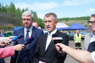 „Dobré řešení.“ Babiš navštívil místo, kde hrozí ekologická katastrofa - Seznam Zprávy