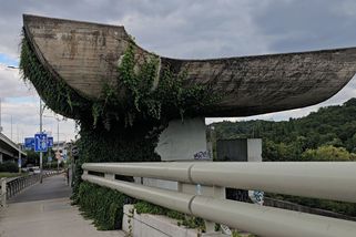 Hroší lázně zůstanou i po pádu protější betonové Rovnováhy bez oplocení - Novinky