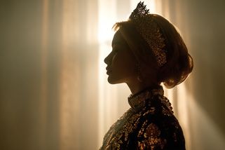 Jana z Prahy se stala sultánkou v Malajsii. O manželovu přízeň soupeřila s Miss Moskva - Médium.cz