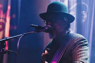 Recenze: Vrcholné muzikantství. Na festivalu Brutal Assault zazářili Primus - Seznam Zprávy