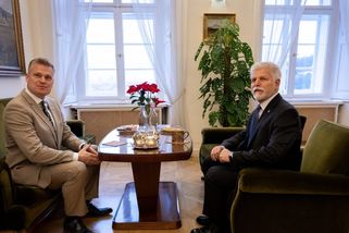 Turek rázně k Pavlovi: Abdikujte. Poslanec připomíná prezidentův prohřešek na silnici