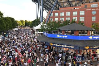 US Open | Skandální, zuří fanoušci. Do tenisového US Open pálí i známý miliardář - Sport.cz