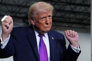 Dnes večer zanikne celá civilizace, vyhrožuje Trump - Novinky