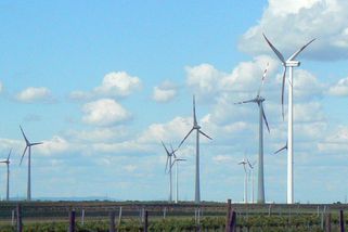 Na Přerovsku spadla 30metrová větrná elektrárna - Novinky