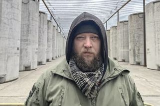 „Ohavný zločin.“ Raketový útok zasáhl skupinu ruských novinářů, jeden zemřel - Seznam Zprávy