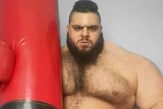Bitva titánů se blíží! Íránského Hulka musela od soupeře odtrhnout ochranka Fights.cz