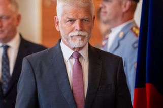 Pavel: Česko má dát na obranu víc než dvě procenta HDP
