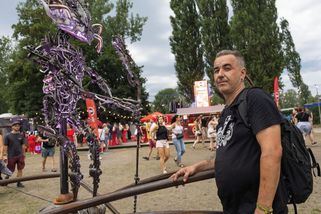 Na Colours of Ostrava je ocelové město. Vzniklo z odpadu ze železáren - Novinky