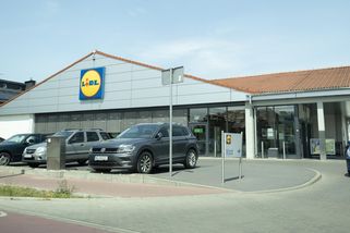 Lidl zavírá prodejny po celém Česku: Řetězec zveřejnil seznam 8 měst, která to odnesou jako první. Lidé budou muset začít chodit jinam