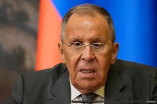 Lavrov měl plamenný projev. Ruská burza překvapivě „padla jako kámen“