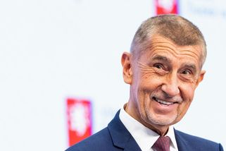 Stál Babiš v ofsajdu? Ústavní rozhodčí jde k videu - Seznam Zprávy