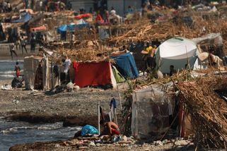 Fotky: V Ceutě se zabydluje 5000 migrantů, mají už své holičství a mešitu - Seznam Zprávy