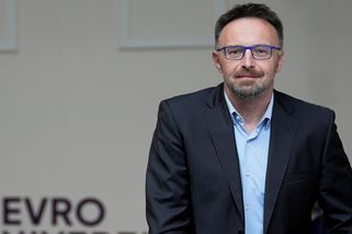 Novela lidem prozradí, zda neberou méně než jejich kolegové. Týkat se to bude i benefitů, říká expert - Novinky