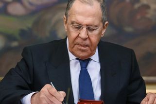 Současný chaos by mohl přerůst v jadernou válku, varoval Lavrov Západ - Echo24.cz