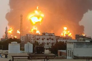 Odveta nejen za Tel Aviv. První úder Izraele v Jemenu, Húsíům hoří ropné sklady - Novinky