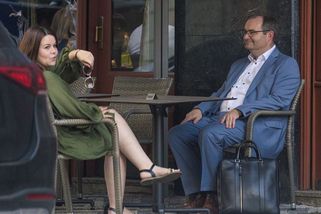 Špatně načasovaná večeře: Šéf magistrátu přistižen s manažerkou prověřované firmy - Seznam Zprávy