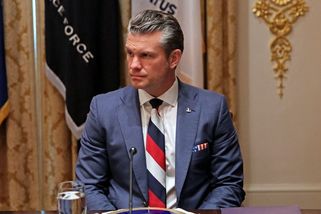Tvoje máma, pitomče! Buranství tiskových mluvčích Trumpovy administrativy se šíří - Novinky