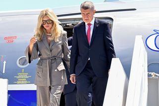 Jeden o voze, druhý o koze: Prezident řešil bezpečnost a Ukrajinu, premiér vsadil na manželku v bílé, fotbal a jídlo