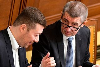 ON-LINE: Sněmovna rozhoduje o vydání Babiše a Okamury - Novinky