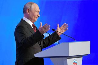 Putin promluvil na sjezdu strany. Ani teď se od demokracie neodchýlíme, řekl - Seznam Zprávy