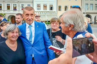 Babiš vstupuje do debaty o valorizaci: Důchodci si peníze zaslouží, nejsou to dárečky