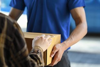 Nová pravidla o obalech tvrdě dopadla na e-shopy v EU. Předstírejme, že to neplatí, navrhl sám Brusel - Novinky