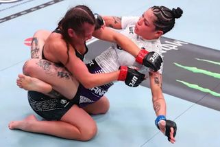 Zápasnice se naučila chvat z Instagramu. V UFC pak přepsala historii