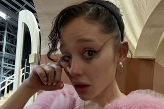 Vytoužená role si vybrala svou daň: Ariana Grande už nemá kam hubnout. Dřív panenka, teď duch, hodnotí lidé - Super.cz
