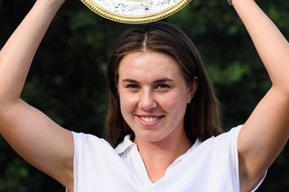 Nejbohatší hráčka sezony si dopřává luxusní odměnu: Linda Nosková si po Wimbledonu užívá Sardinii