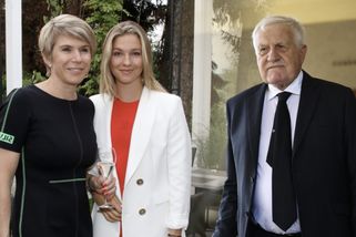 Největší bolest Lucie Neumannové: Matka roky tajila identitu jejího otce