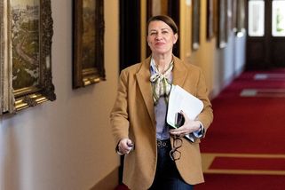 Odbory na úřadu vlády vyhlásily na pátek stávku - Seznam Zprávy