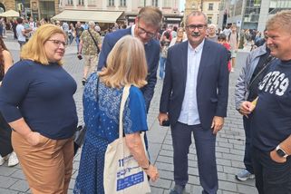 sinmed.cz/politika/politicka-ods-debatovala-se-studenty-o-srpnu-1968-odpovedi-ji-vydesily-1107.html?utm_source=www.seznam.cz&utm_medium=seznam_distribuce&utm_campaign=lide