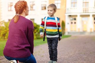 Nástup do školy může být finanční rána. Pomoc existuje - Novinky