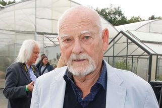 Theodor Pištěk dostal Oscara, Hollywood ale odmítl. Málokdo ví o jeho dráze závodníka - Médium.cz