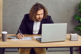 Jen malá chyba? Stát mluvil o stovkách, data unikla k tisícům firem - Novinky