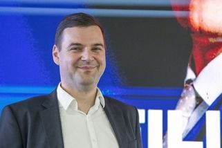 prahain.cz/politika/macinka-zase-trolli-pavla-sepsal-playlist-pro-kapelu-s-klempirem-28078.html?utm_source=www.seznam.cz&utm_medium=seznam_distribuce&utm_campaign=lide