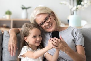 Očima starý holky: Děti člověku ničí život? A my, kteří je máme, to radostně přijímáme! - Proženy.cz