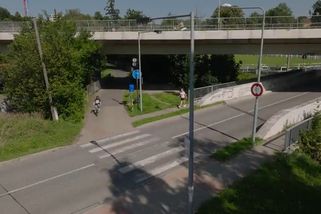 Tak jak to teda je? Může cyklista přes přechod jet nebo ho musí převést | Markétina dopravní výchova