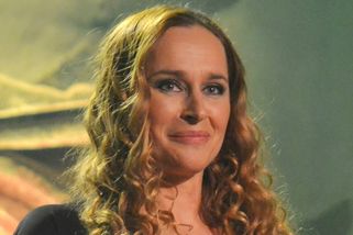 Lucie Výborná je s manželem přes 20 let, ale doma si vykají. Funguje to i před spaním a všem to doporučuje