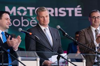 Turek připustil vládu s podporou Stačilo!. S komunisty nepůjdeme, odmítá Macinka - Novinky