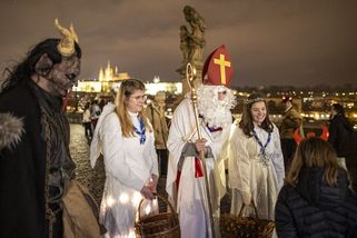 Čerta pusťte domů až v pěti letech. Výhružky se nevyplácí. Mohou učit dítě lhát - Seznam Zprávy
