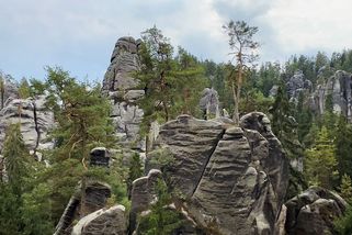 Největší skalní město v Česku je zhmotněná romantika