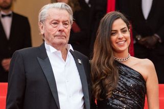 Chci zemřít, život skončil. Alain Delon má sebevražedné myšlenky, tvrdí lékaři - Novinky