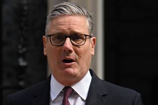 Britský premiér Keir Starmer rezignoval - Novinky