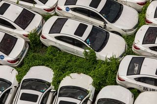 Osm zrušených značek, nebo jen úřední škrty v registru? Čínské ministerstvo čistí přesycený automobilový trh