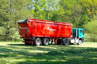 Nový vážicí systém Annaburger TrailerScale měří hmotnost přímo na točnici a na nápravách návěsu