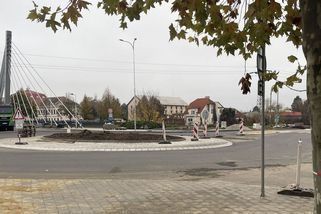 Nová křižovatka s kruhovým objezdem uleví řidičům na komunikaci směrem na Břeclav - Novinky